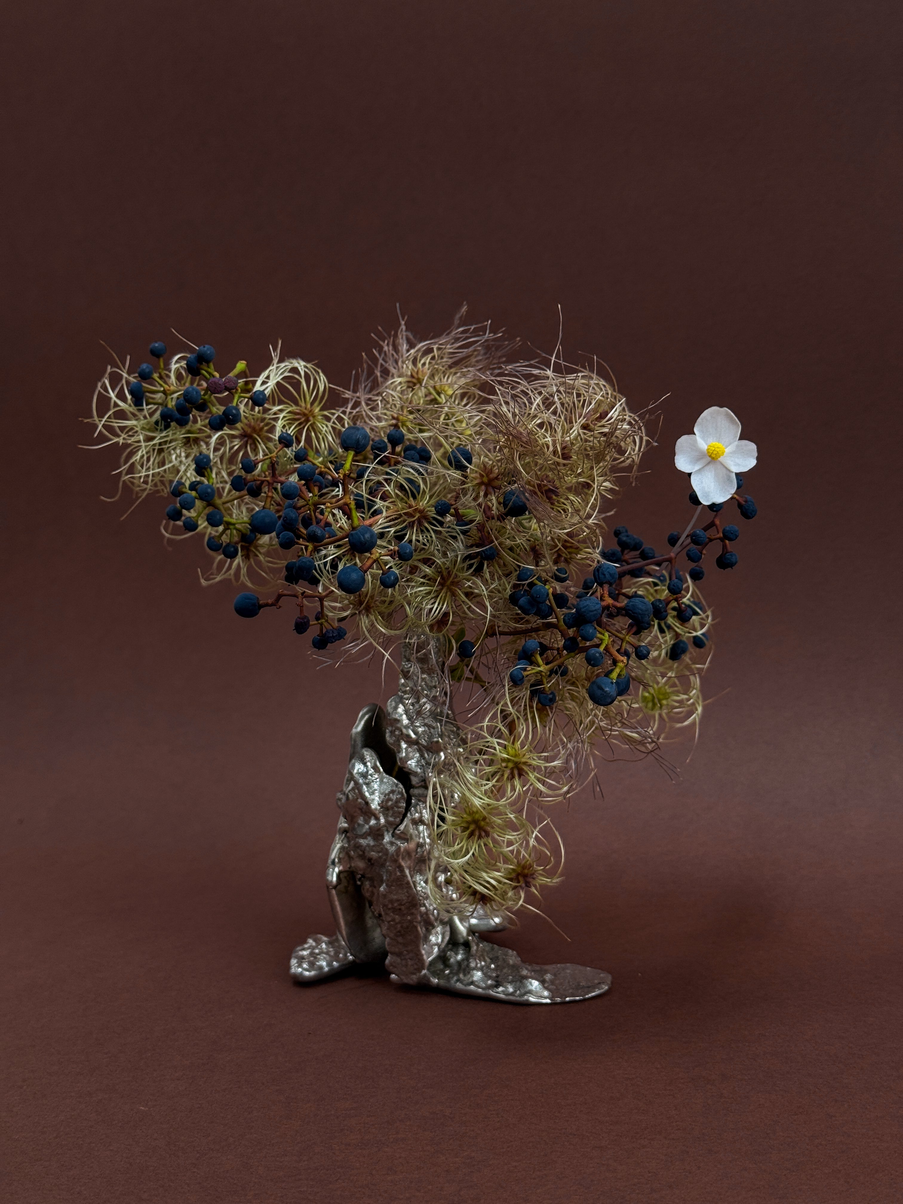 Crevice Vase, 2025